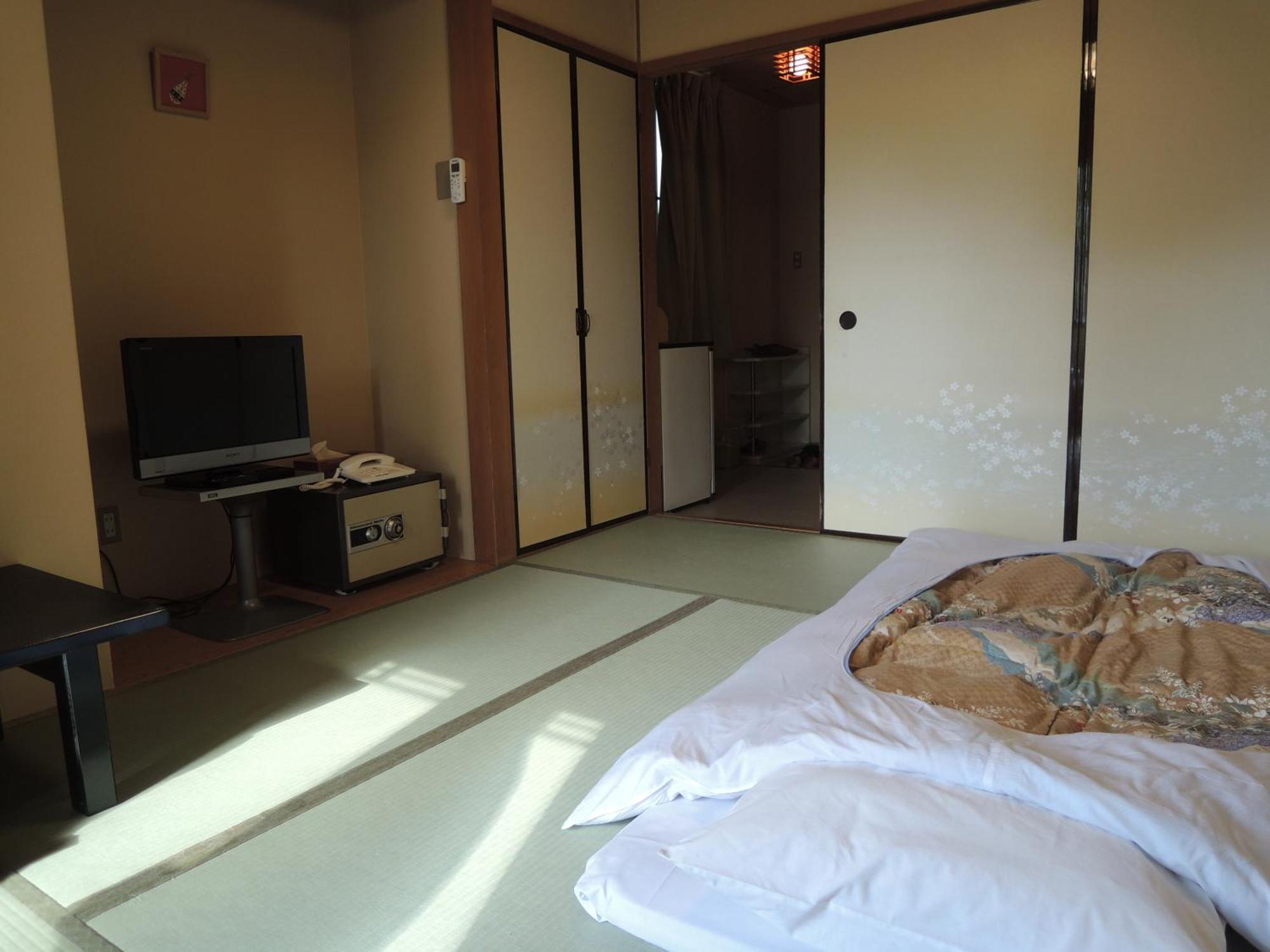 Hotel Ryokan Kousen Kazeya Group Nara Habitación foto